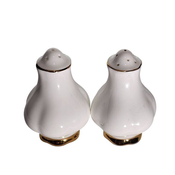 Royal Albert Val D'or Salt Pepper Shakers 3"  white gold trim fine china England - Picture 3 of 9